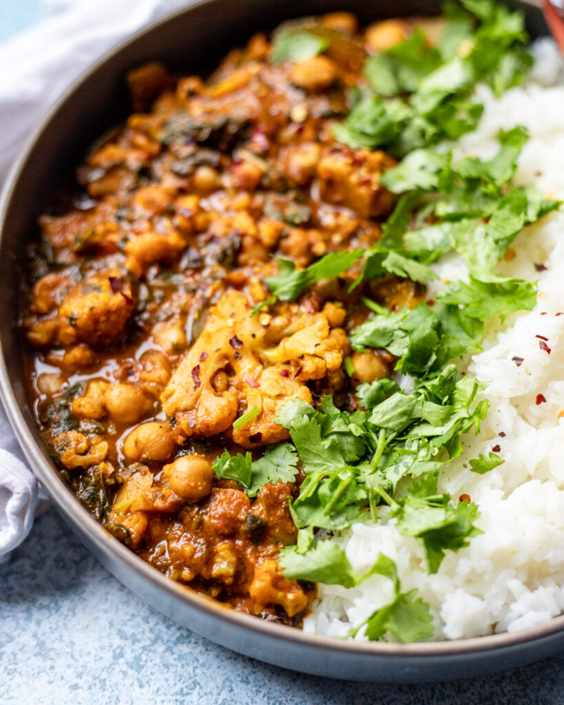 ing-spicy chickpea and cauliflower curry