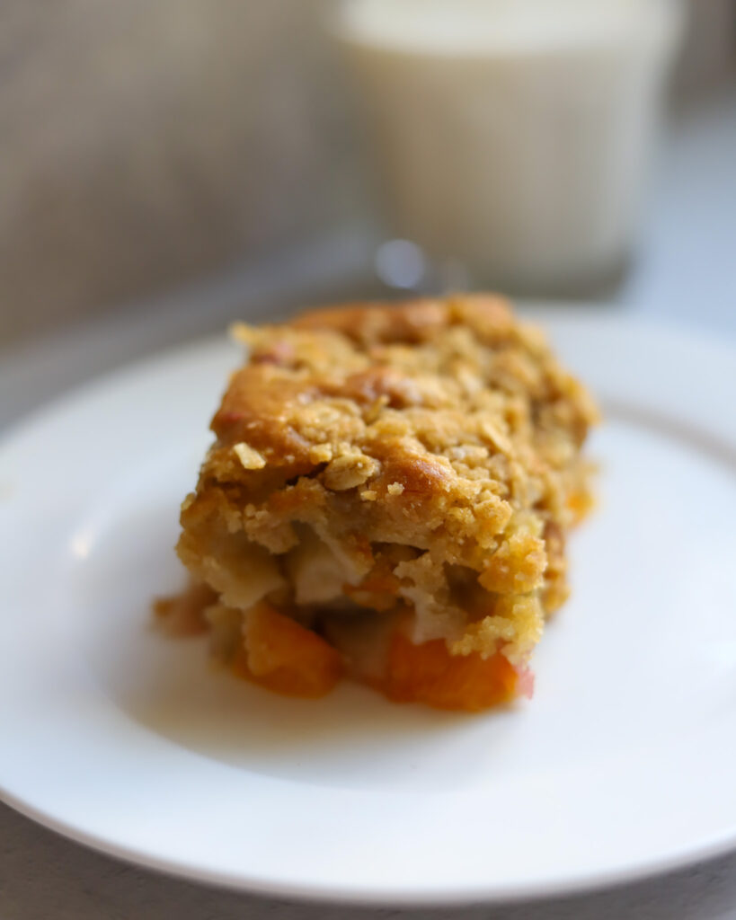 vegan peach crumble cake